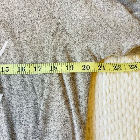 Mama Bear Graphic Crew Neck Long Sleeve Pullover Top With Pockets Size L - Picture 5 of 7